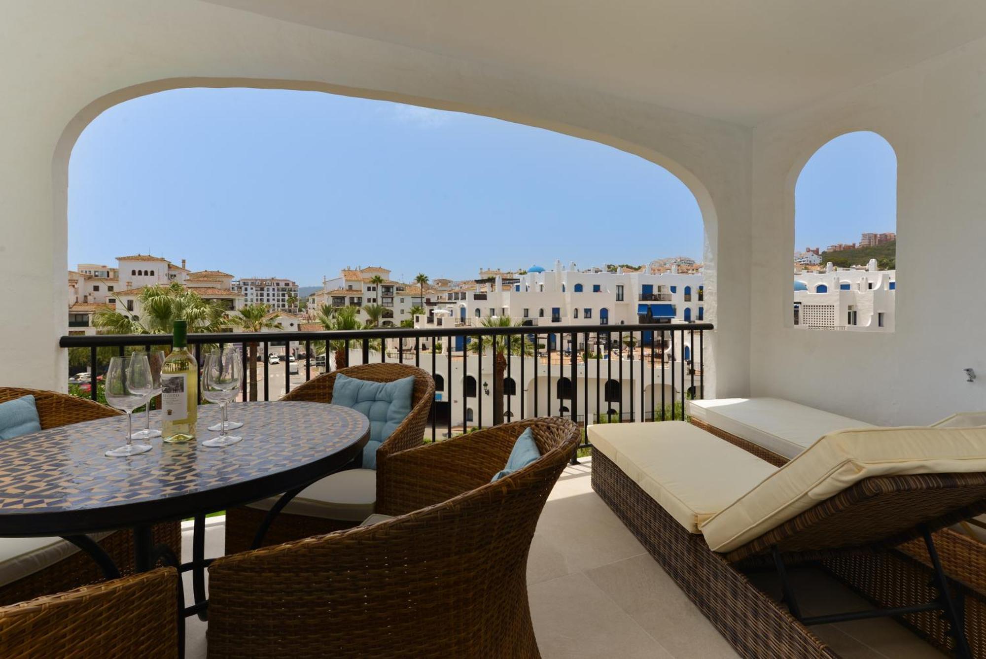 Duquesa Port Retreat Apartment Manilva Exterior photo