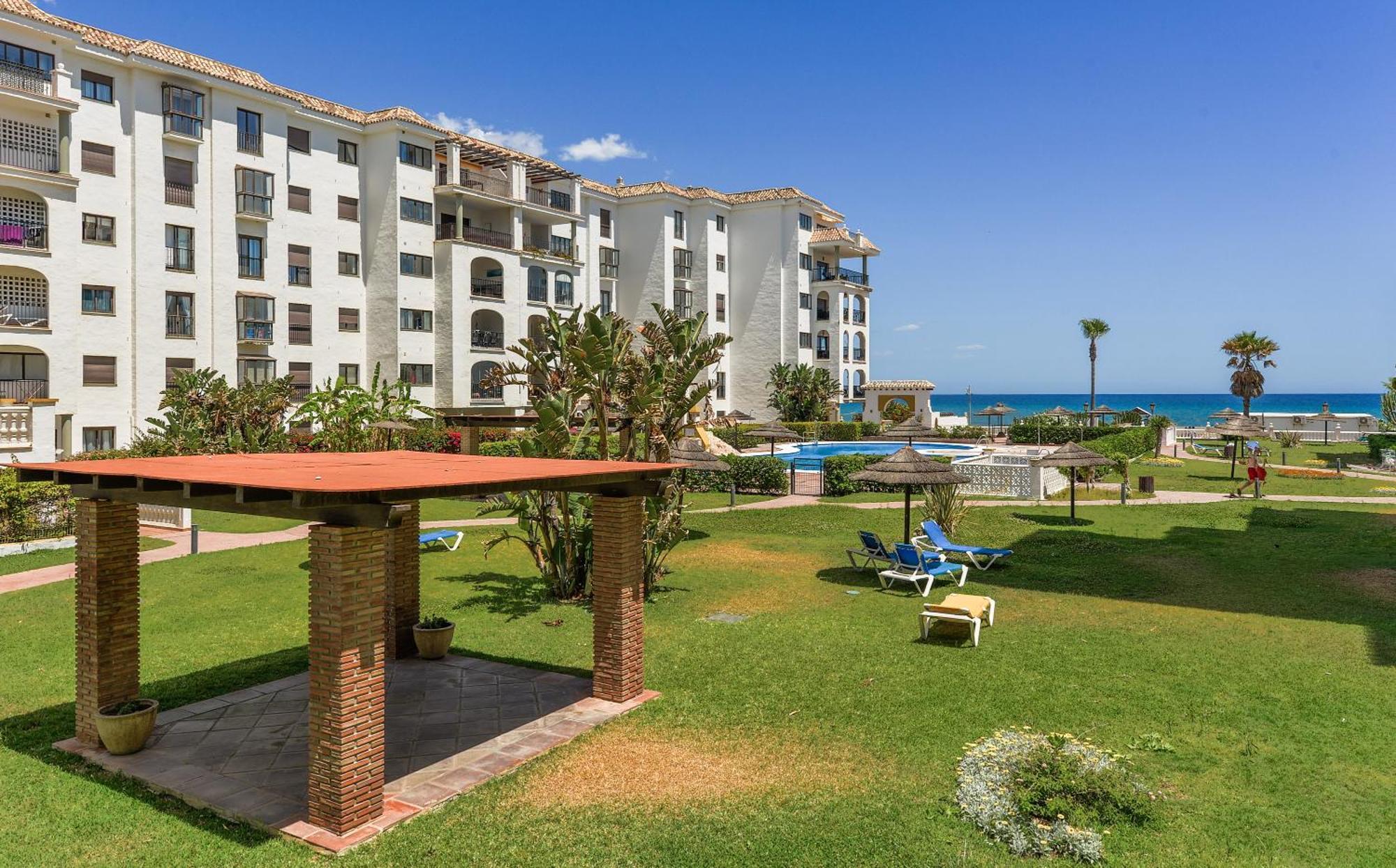 Duquesa Port Retreat Apartment Manilva Exterior photo