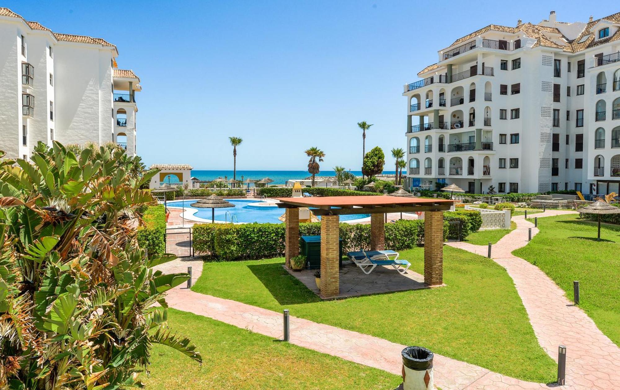 Duquesa Port Retreat Apartment Manilva Exterior photo
